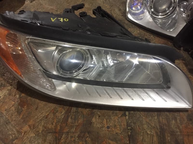 Фара ксенон адаптивный VOLVO S80 2009 перед. прав. (б/у)