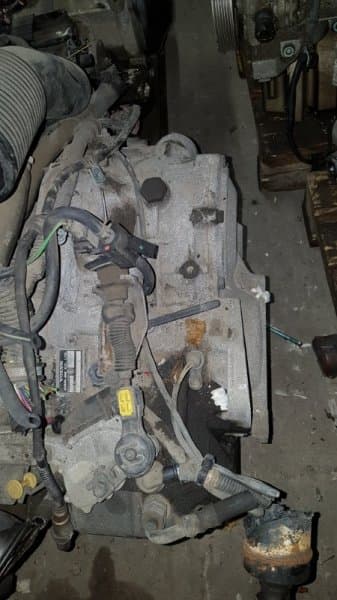 АКПП Volvo V70 УНИВЕРСАЛ B5244T3 2002 (б/у)