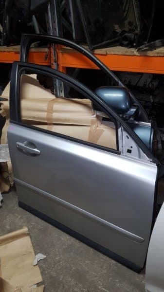Дверь Volvo S40 2005 перед. прав. (б/у)
