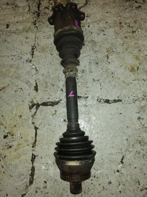 Привод Audi A4 8E5 AMB 2003 перед. лев. (б/у)