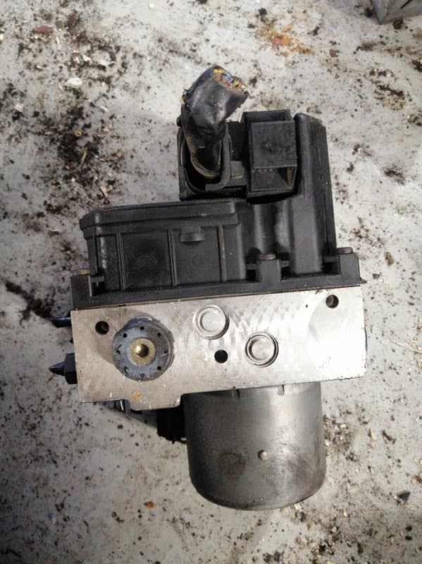 Блок abs Audi A4 8E2 AMB 2003 (б/у)