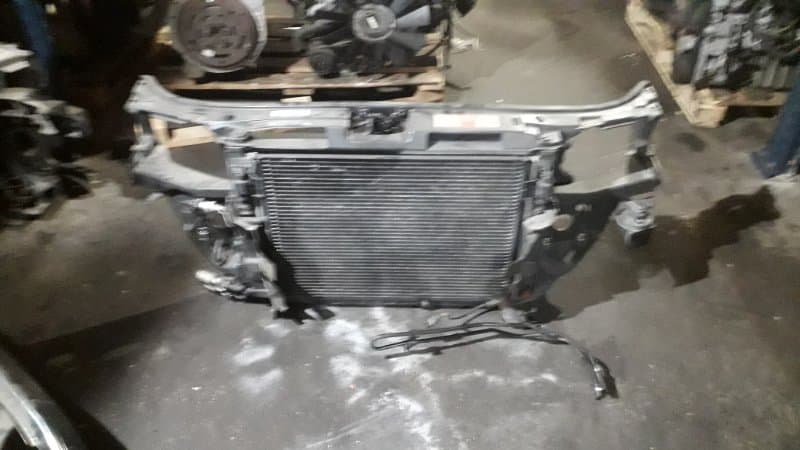 Панель передняя AUDI A4 8D B5 2.4 2000 (б/у)