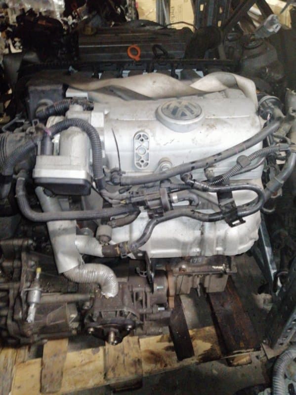 Двигатель AXZ Volkswagen Passat 3С5 AXZ 2007 (б/у)