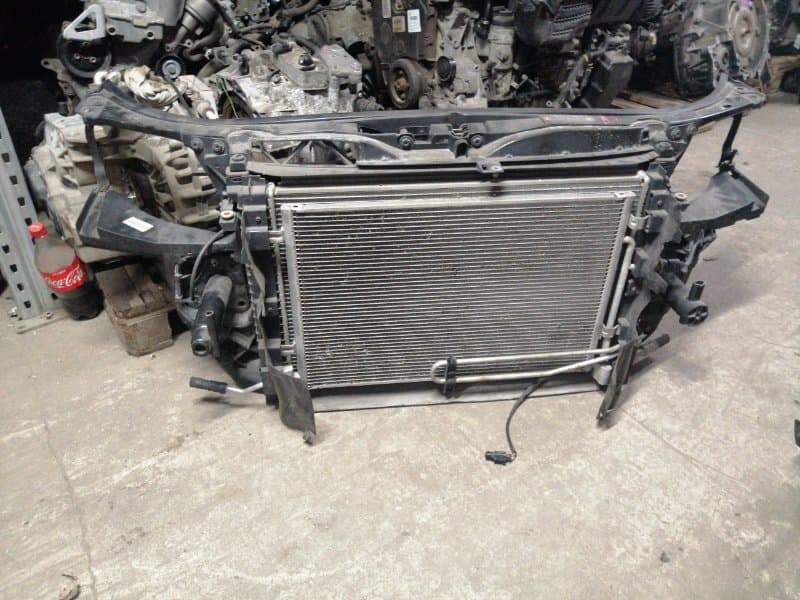 Панель передняя Audi A4 B7 2.0T 2004 (б/у)