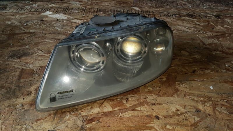Фара ксенон Volkswagen Touareg 7L AZZ 2002 перед. лев. (б/у)