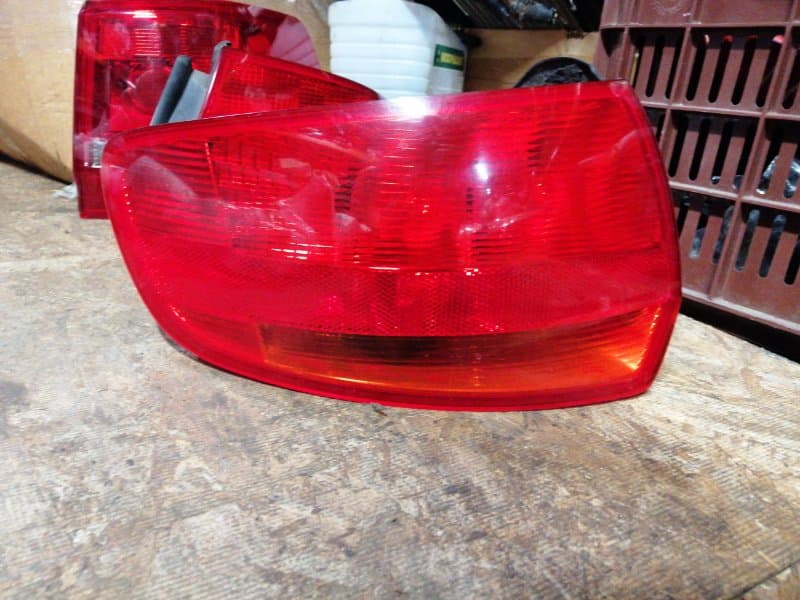 Фонарь Audi A3 8P1 AXW 2007 задн. лев. (б/у)