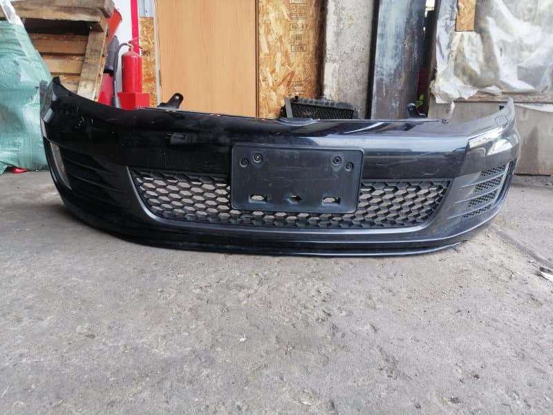 Бампер Volkswagen Golf 5K1 CCZ 2012 перед. (б/у)