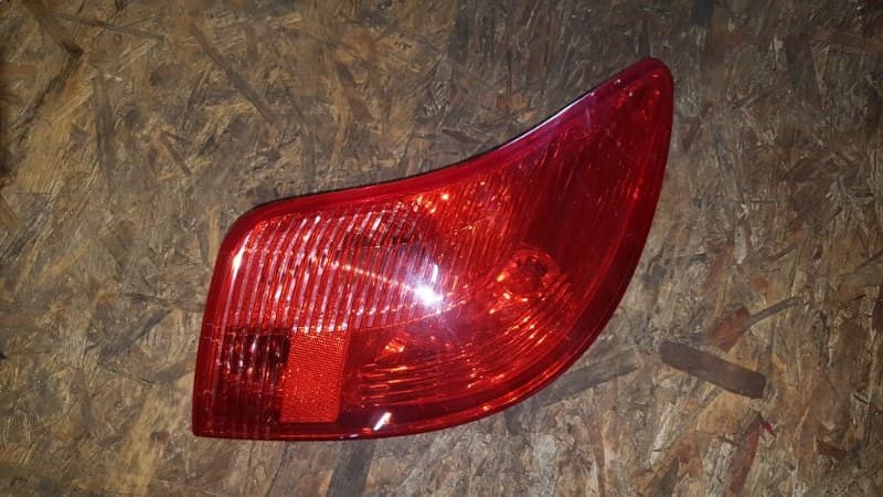 Фонарь Peugeot 308 УНИВЕРСАЛ EP6CD 2008 задн. лев. (б/у)
