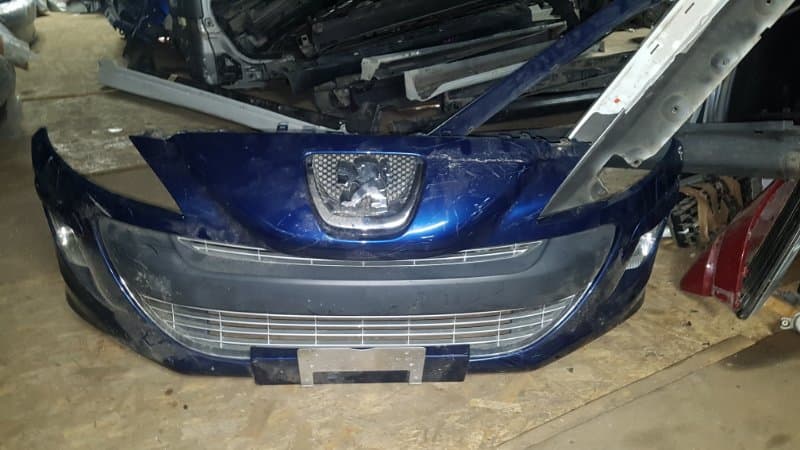 Бампер Peugeot 308 УНИВЕРСАЛ EP6CD 2008 перед. (б/у)