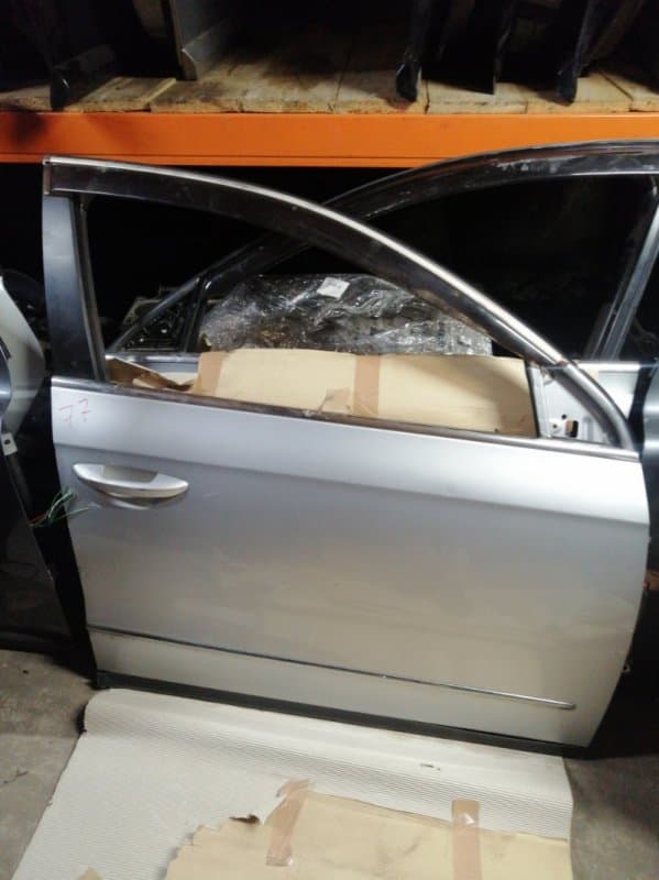 Дверь Volkswagen Passat 3С5 BVY 2010 перед. прав. (б/у)