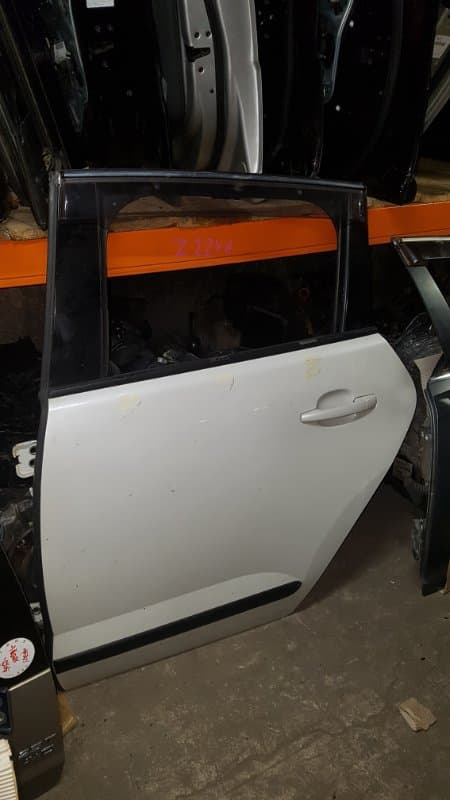 Дверь Peugeot 3008 U5 EP6CDT 2010 задн. лев. (б/у)