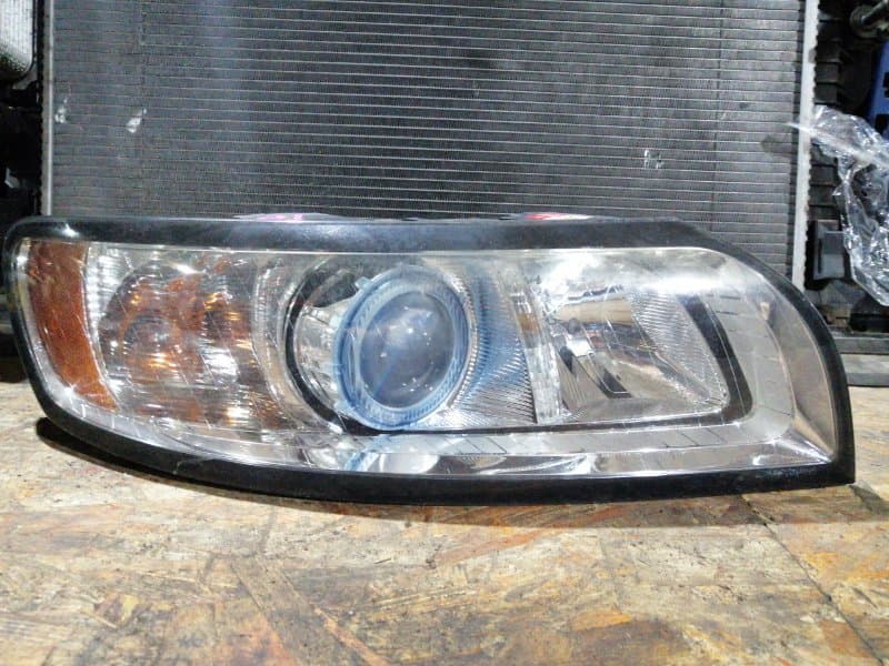 Фара ксенон Volvo V50 MW43 B5254T7 2008 перед. прав. (б/у)