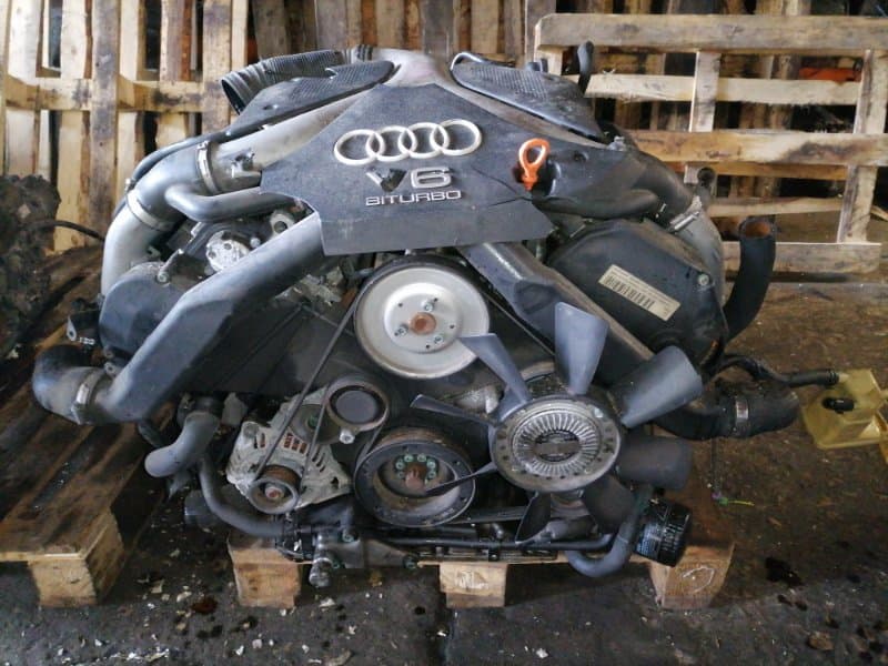 Двигатель Audi A6 4B2 ARE 2003 (б/у)