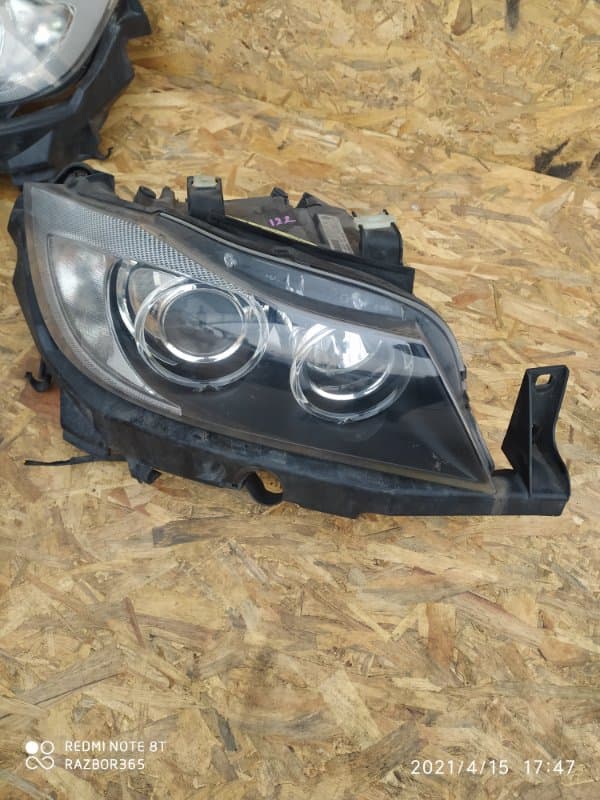 Фара ксенон BMW 3 E90 N52B25AF 2005 прав. (б/у)