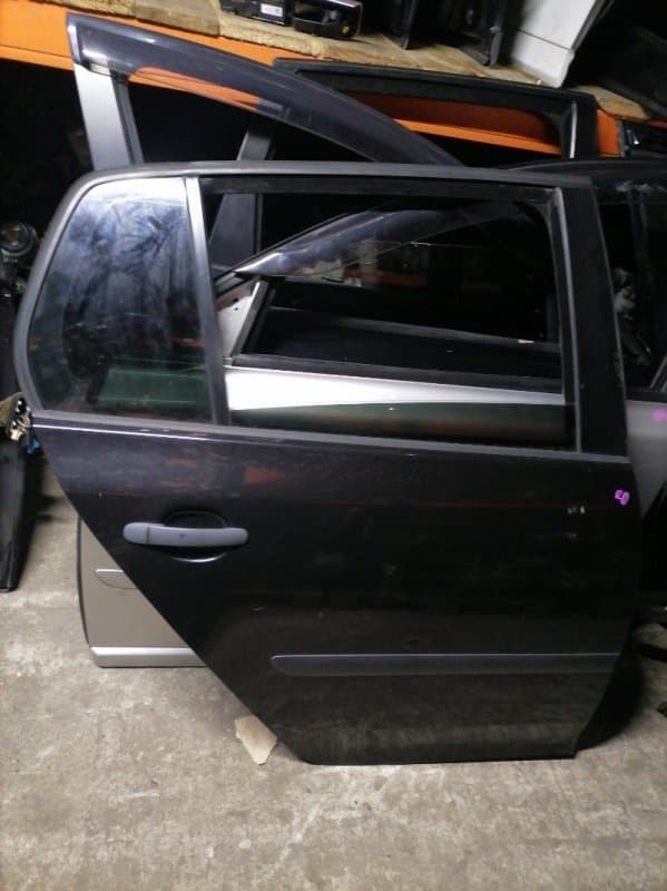 Дверь Volkswagen Golf 1K1 BLR 2006 задн. прав. (б/у)