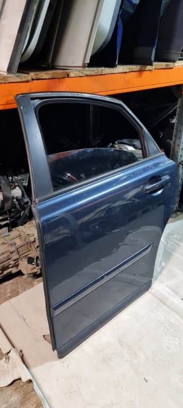 Дверь Volvo S40 2005 задн. лев. (б/у)