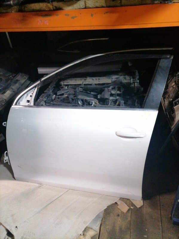 Дверь Volkswagen Jetta 5 CAV перед. лев. (б/у)