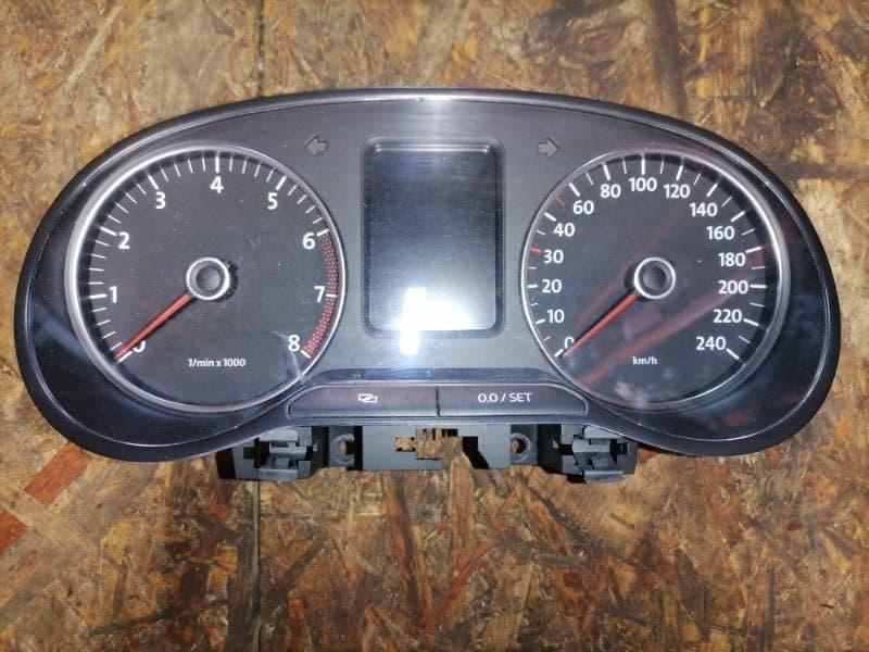 Щиток приборов Volkswagen Polo 6R1 CBZ 2013 (б/у)
