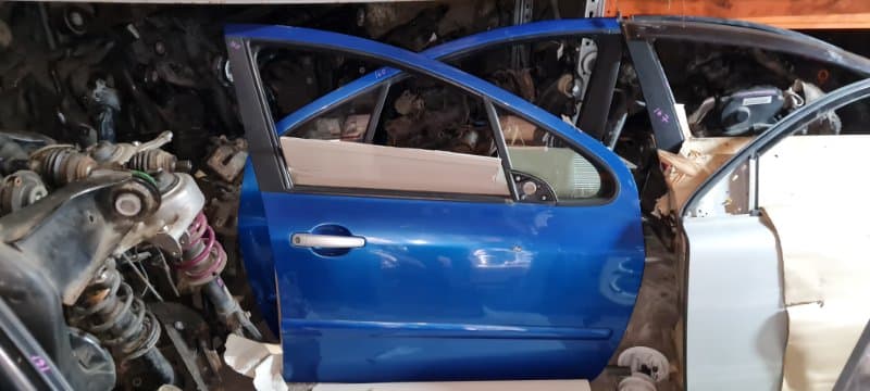 Дверь Peugeot 307 3H RFJ 2008 перед. прав. (б/у)