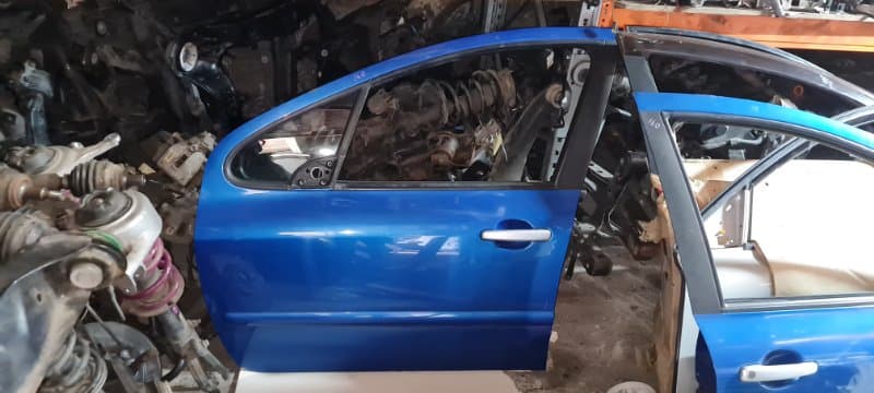 Дверь Peugeot 307 3H RFJ 2008 перед. лев. (б/у)