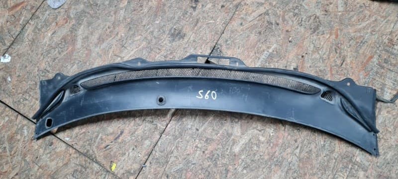 Жабо Volvo S60 SW B5254T2 2005 (б/у)