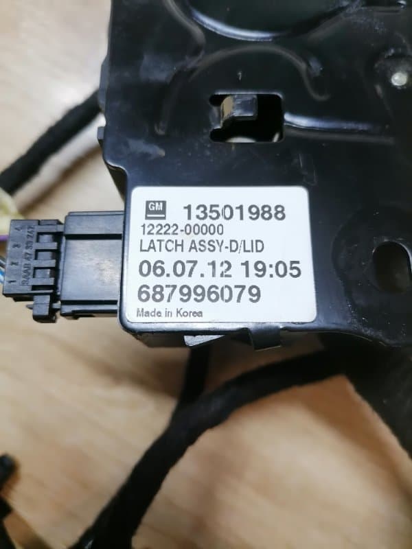 Замок багажника Opel Astra J A14NET 2013 (б/у)