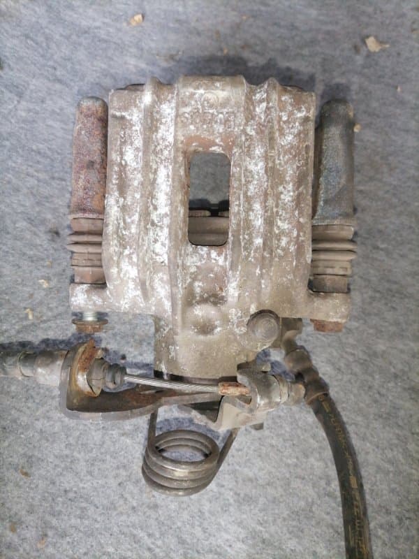 Суппорт тормозной правый Audi A4 8E5 AMB 2003 задн. (б/у)
