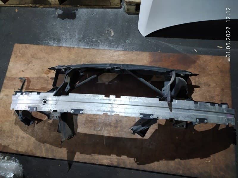 Панель передняя BMW 5 E60 M54B30 2004 (б/у)