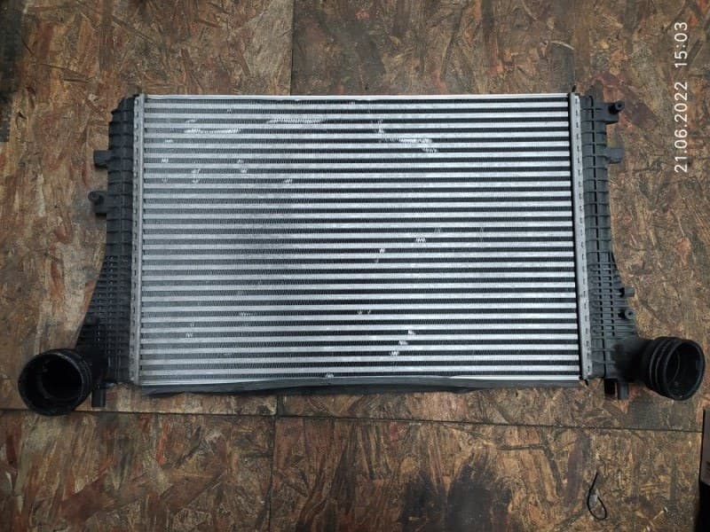 Интеркулер VOLKSWAGEN PASSAT 3C2 BZB 2008 (б/у)