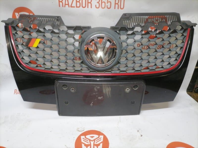 Решетка радиатора Volkswagen Golf 5 GTI 1K0 BWA 2007 перед. (б/у)
