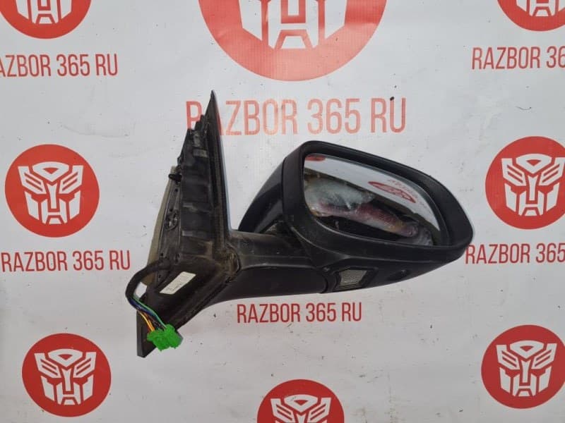 Зеркало Volvo V70 УНИВЕРСАЛ B5254T6 2008 прав. (б/у)