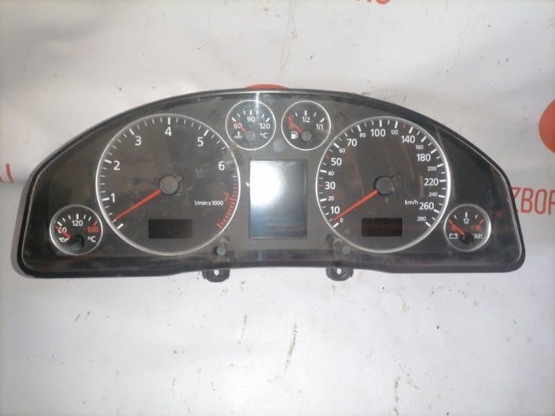 Щиток приборов Audi A6 4B2 ARE 2002 (б/у)