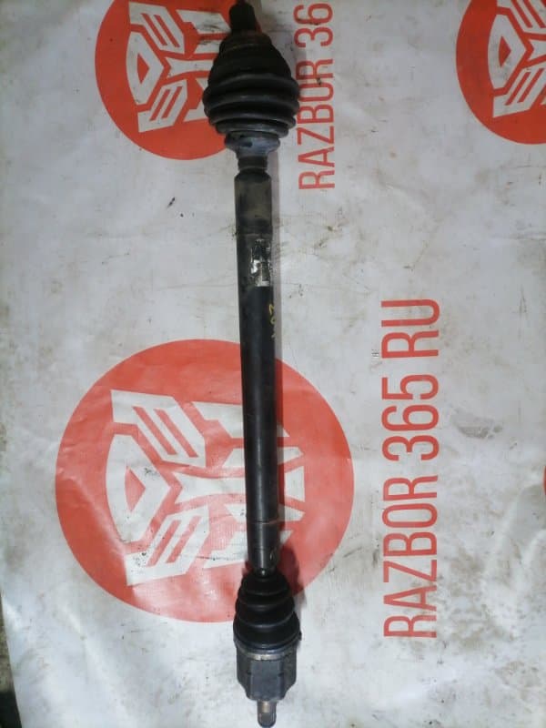 Привод Audi A3 8P1 BSE 2007 перед. прав. (б/у)
