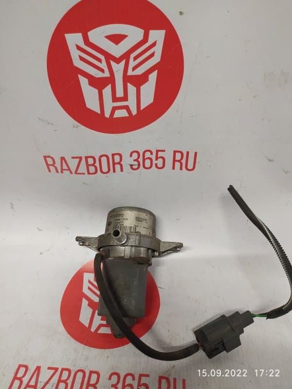 Насос вакуумный VOLVO S60 P2 B5254T2 2004 (б/у)