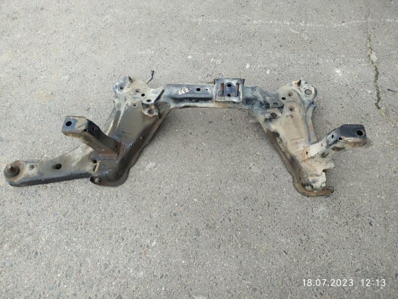 Балка подвески Ford Escape ZD AJ30 2008 перед. (б/у)
