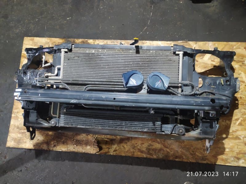 Панель передняя в сборе Ford Escape ZD AJ30 2008 (б/у)