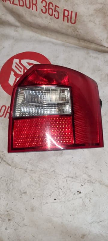 Фонарь Audi A4 8E5 AMB 2003 задн. прав. (б/у)