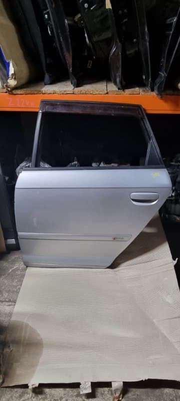Дверь Audi A3 8P1 BZB 2008 задн. лев. (б/у)
