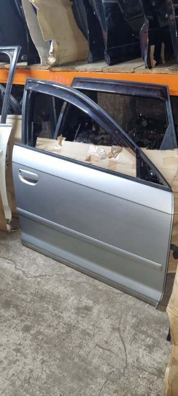 Дверь Audi A3 8P1 BZB 2008 перед. прав. (б/у)