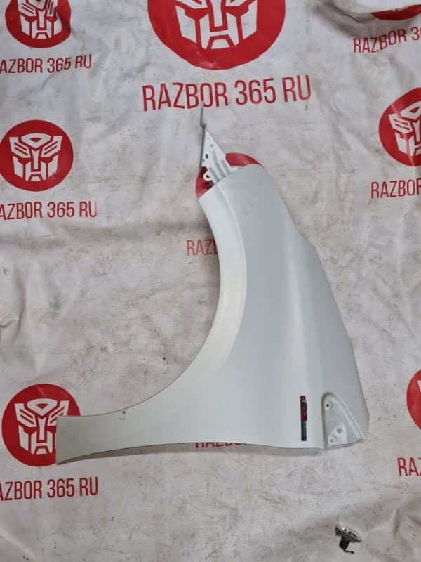 Крыло Peugeot 208 CC HN01 2015 перед. лев. (б/у)