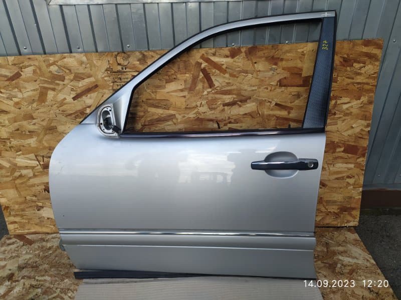 Дверь с дефектом Mercedes-Benz E-Class W210 104.995 1996 перед. лев. (б/у)