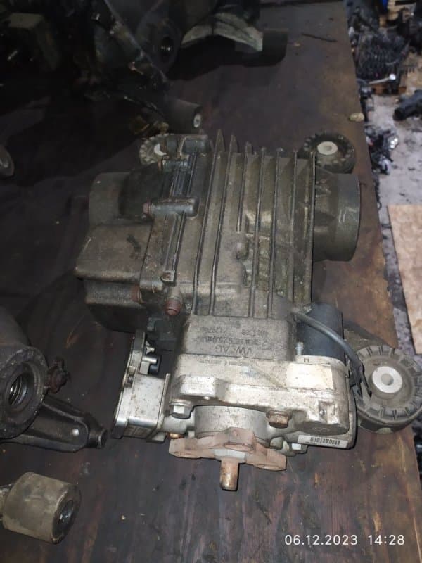 Редуктор Volkswagen Passat 3С5 AXZ 2007 задн. (б/у)