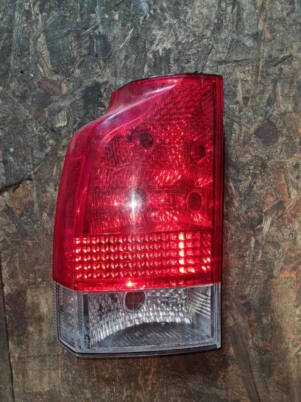 Фонарь Volvo XC70 УНИВЕРСАЛ 2.5Т 2007 задн. лев. (б/у)