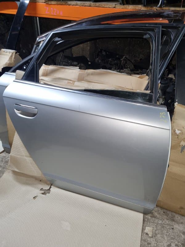 Дверь Audi A6 4F2 BDX 2007 задн. прав. (б/у)