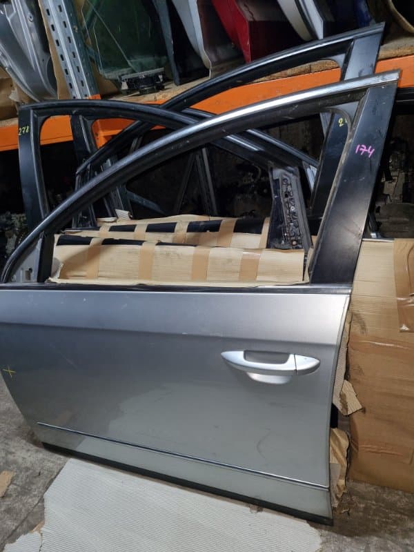 Дверь Volkswagen Passat B6 3C5 BZB 2007 перед. лев. (б/у)