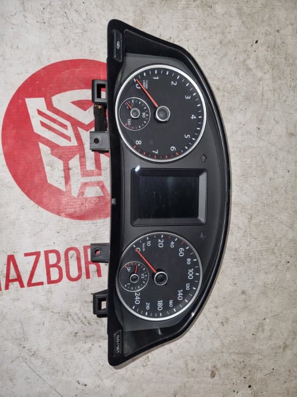 Щиток приборов Volkswagen Tiguan 5N1 CAW 2010 (б/у)