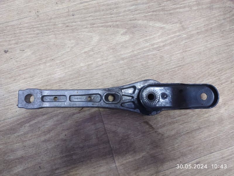 Опора АКПП Volkswagen Passat CC 358 BWS 2009 (б/у)