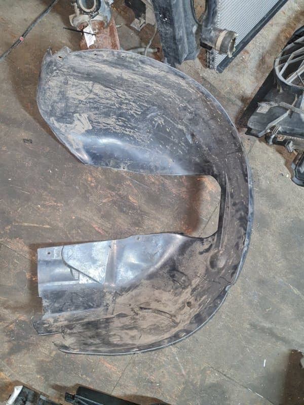 Подкрылок VOLVO S40 MS B5254T7 2008 перед. прав. (б/у)