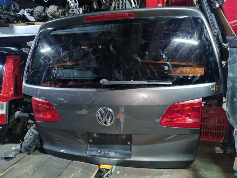 Крышка багажника Volkswagen Touran 1T3 CAV 2011 (б/у)