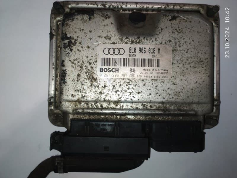 Блок управления ДВС Audi TT 8N3 APX 2000 (б/у)
